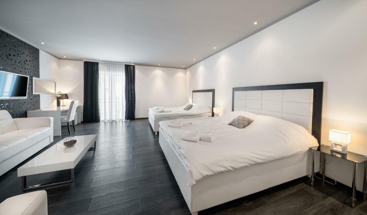 The Suites - Small Luxury Living โวดีเซ ภายนอก รูปภาพ