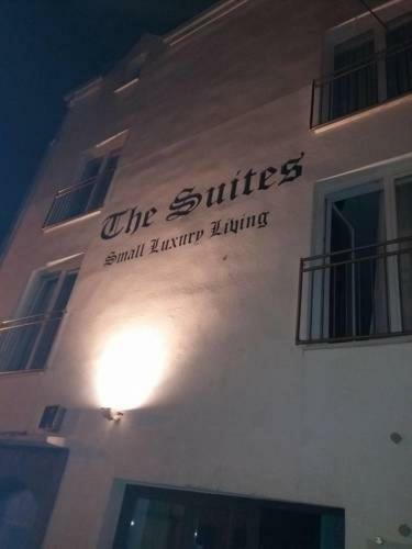 The Suites - Small Luxury Living โวดีเซ ภายนอก รูปภาพ