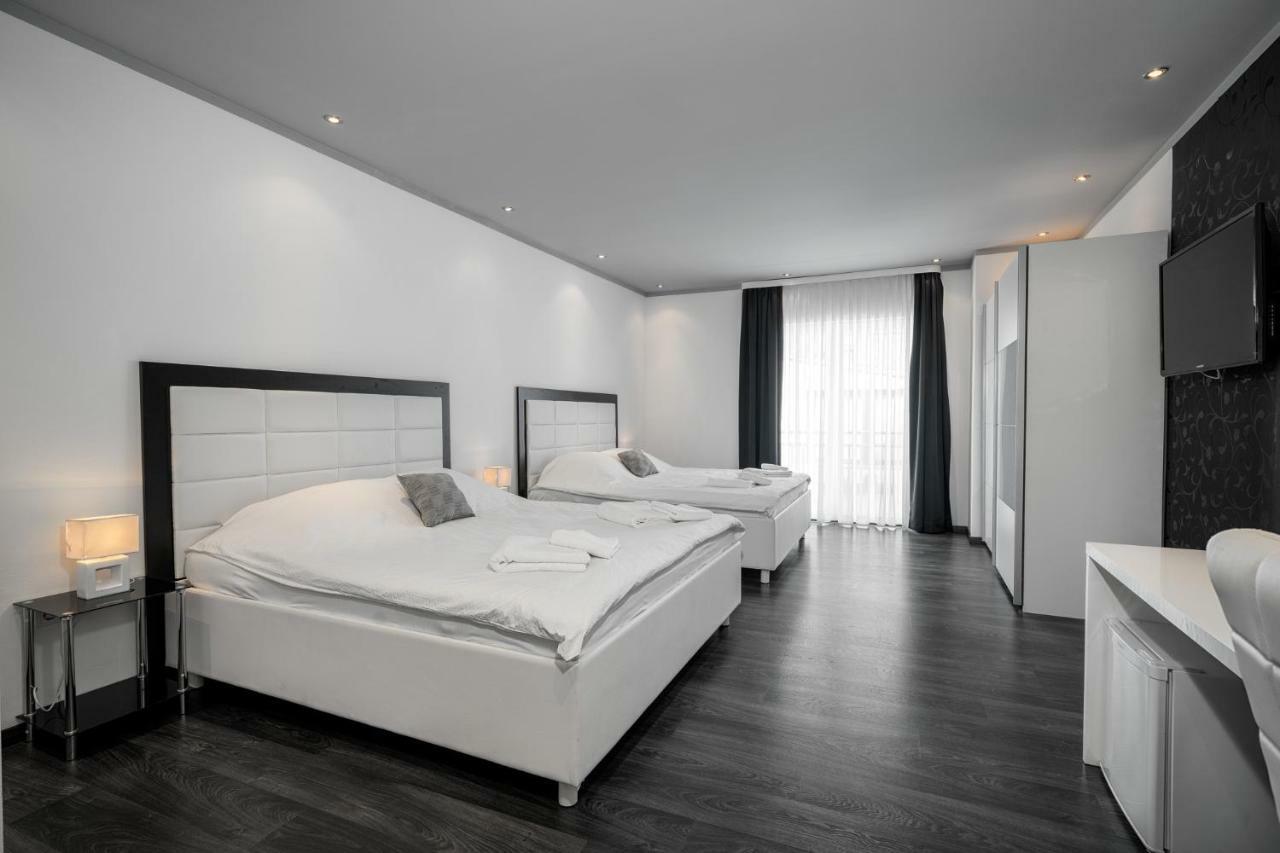 The Suites - Small Luxury Living โวดีเซ ภายนอก รูปภาพ