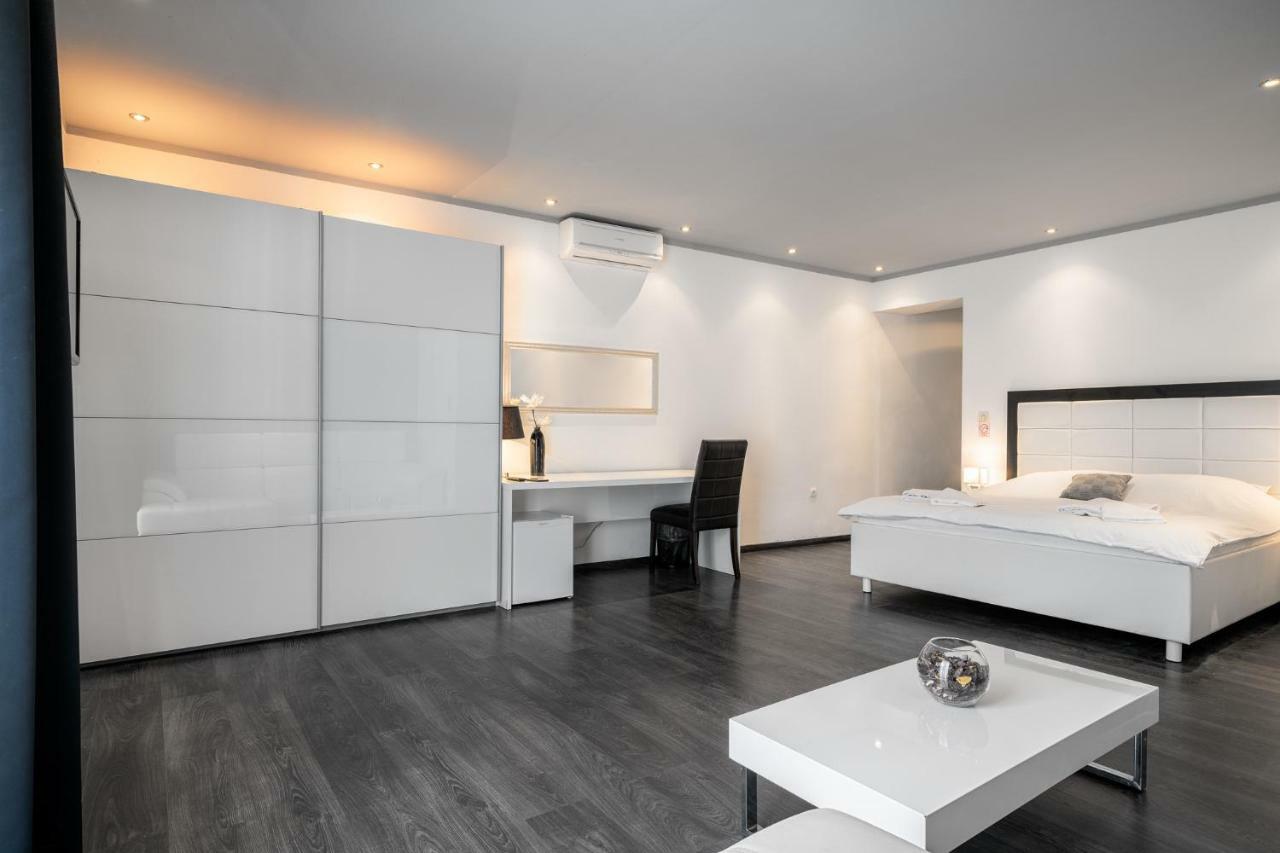 The Suites - Small Luxury Living โวดีเซ ภายนอก รูปภาพ