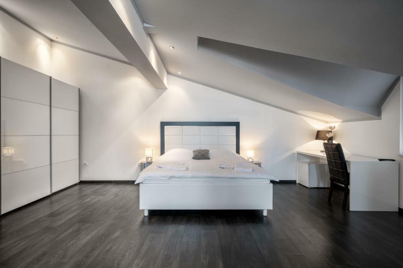 The Suites - Small Luxury Living โวดีเซ ภายนอก รูปภาพ
